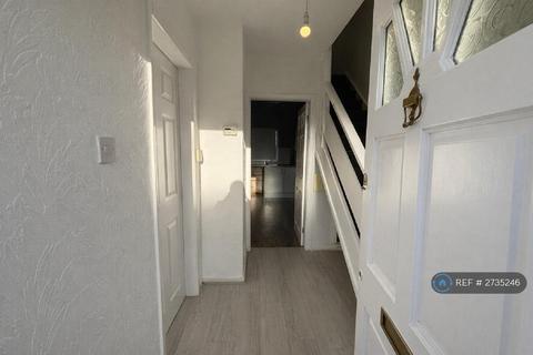 2 bedroom semi-detached house to rent, Great Cheetham Street West, Salford, M7
