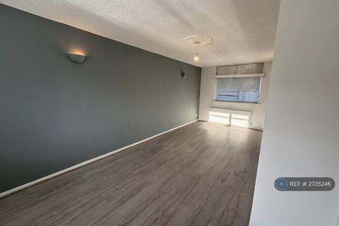 2 bedroom semi-detached house to rent, Great Cheetham Street West, Salford, M7