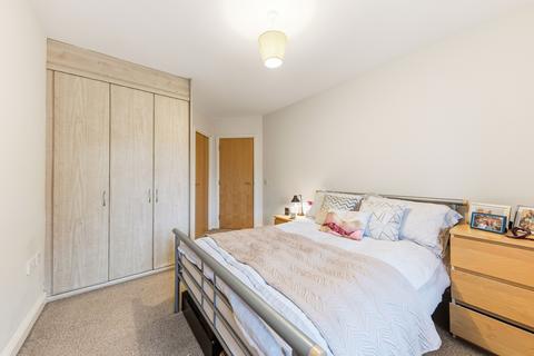 2 bedroom flat for sale, Brackenhurst Drive, Moortown, Leeds