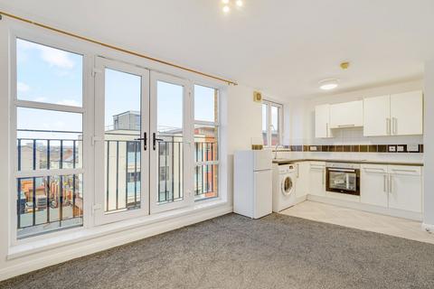 1 bedroom flat to rent, London Road, Mitcham CR4