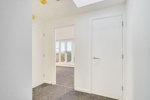 1 bedroom flat to rent, London Road, Mitcham CR4