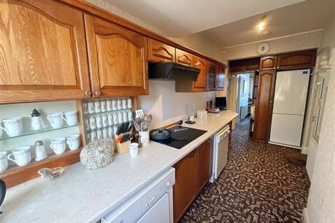 3 bedroom semi-detached house for sale, Hunters Lane, Sheffield, S13 8LA