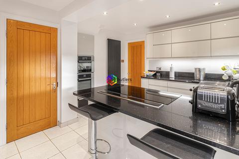 4 bedroom detached house for sale, Owlthorpe Avenue, Mosborough, S20