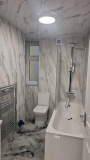 3 bedroom terraced house to rent, Staines Road, Hounslow TW3