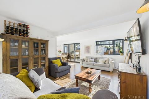 4 bedroom end of terrace house for sale, Ashfield Close, Trudoxhill