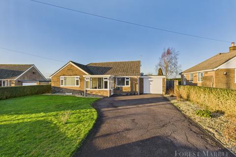 3 bedroom bungalow for sale, Witch Close, East Stour