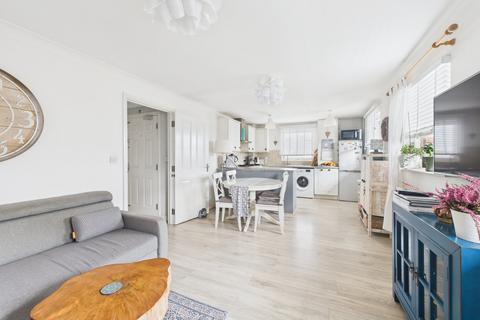2 bedroom apartment for sale, Hawkes Close, Langley, Berkshire, SL3