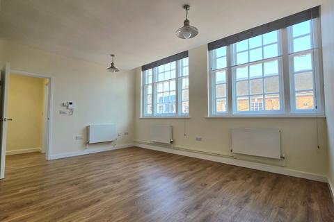 1 bedroom apartment to rent, Castle Street, Farnham