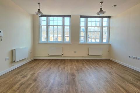 1 bedroom apartment to rent, Castle Street, Farnham