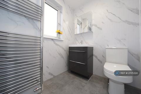 2 bedroom flat to rent, Ruthrieston Gardens, Aberdeen, AB10