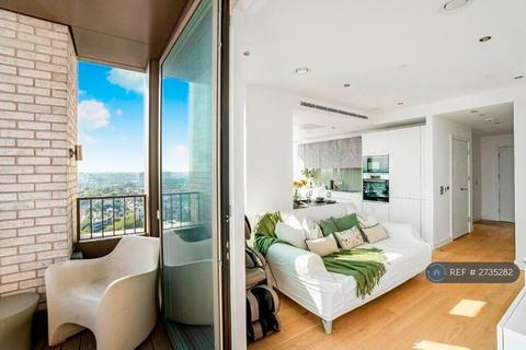 1 bedroom flat to rent, Duval House, London, SW11