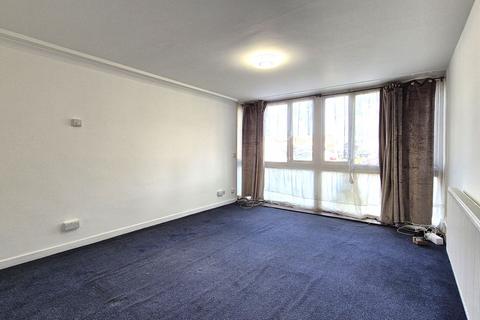 1 bedroom flat to rent, Brookwood Road