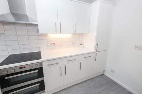 2 bedroom terraced house to rent, Rye Walk, Herne Bay
