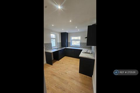 4 bedroom terraced house to rent, Boswell Street, Bootle, L20