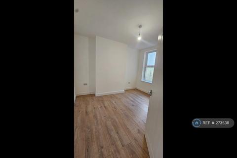 4 bedroom terraced house to rent, Boswell Street, Bootle, L20