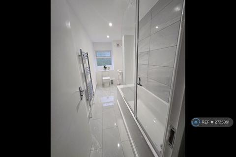 undefined, Cole Close, London, SE28