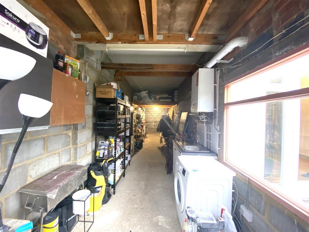 58 Palmeira Road - 2.jpeg