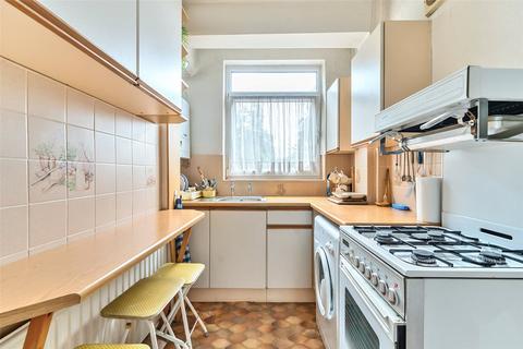 3 bedroom semi-detached house for sale, Redriff Road, Romford RM7