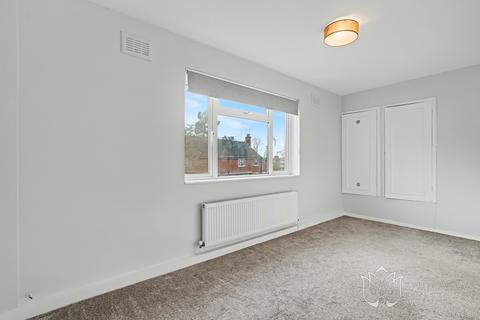 2 bedroom flat to rent, St. Michael's Close, London N3