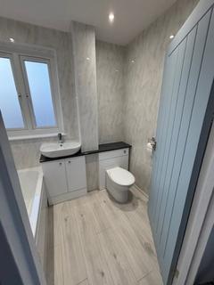 3 bedroom semi-detached house for sale, Deanery Gardens, Braintree, CM7