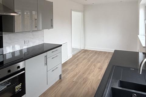 3 bedroom semi-detached house for sale, Deanery Gardens, Braintree, CM7