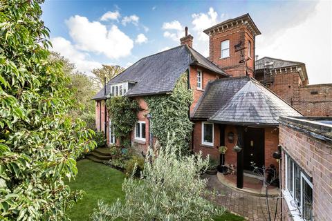undefined, St. Johns Hill Road, Woking, Surrey, GU21