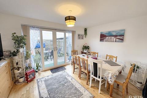 4 bedroom end of terrace house for sale, Ariel Reach, Newport, NP20