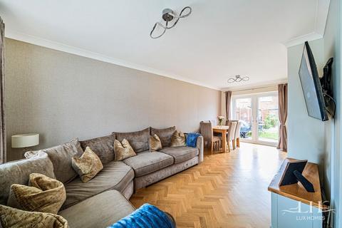 2 bedroom semi-detached house for sale, Bouchier Walk, Rainham