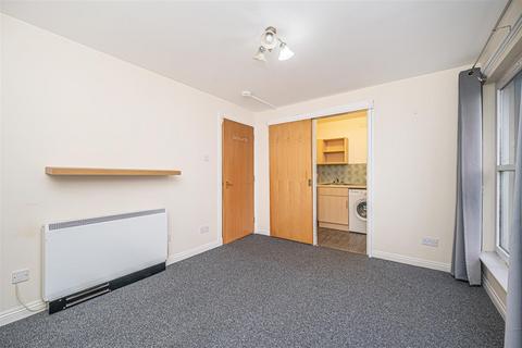 2 bedroom flat for sale, 94 Skibo Court, Dunfermline, KY12 7EW