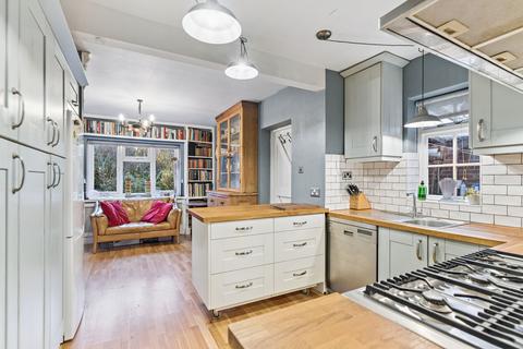 4 bedroom semi-detached bungalow for sale, Stanley Avenue, St. Albans, AL2