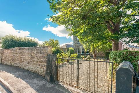 6 bedroom detached house for sale, Windermere Road, Barnsley, S71