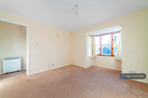 1 bedroom flat to rent, Banner Close, Purfleet, RM19