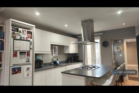 2 bedroom terraced house to rent, Lothrop Street, London, W10