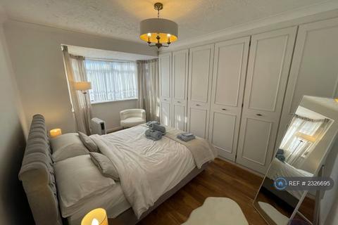 1 bedroom flat to rent, Old Ruislip Road, Northolt, UB5