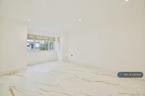undefined, Auckland Road, Potters Bar, EN6
