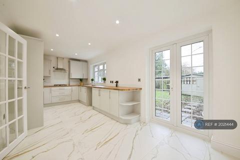 undefined, Auckland Road, Potters Bar, EN6