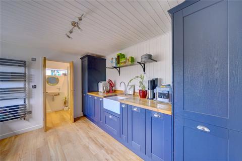 4 bedroom parking for sale, Broughton Hackett, Worcestershire WR7
