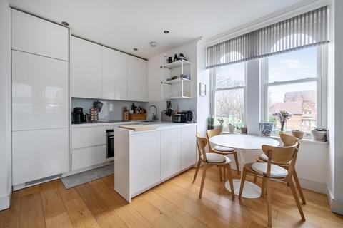 2 bedroom flat for sale, Kingston Upon Thames,  Surrey,  KT1