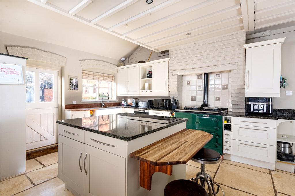 Kitchen/Breakfast