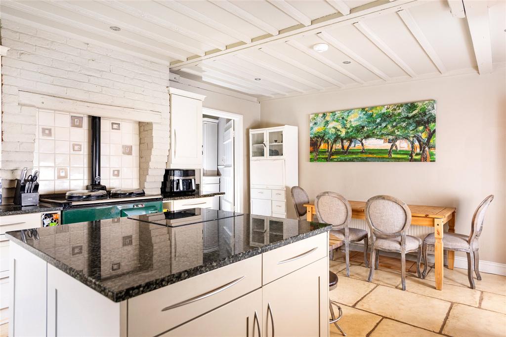 Kitchen/Breakfast