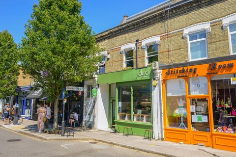 2 bedroom flat to rent, Devonshire Road, Chiswick, London