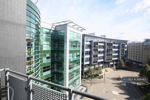 2 bedroom flat to rent, Velocity East, Leeds, LS11