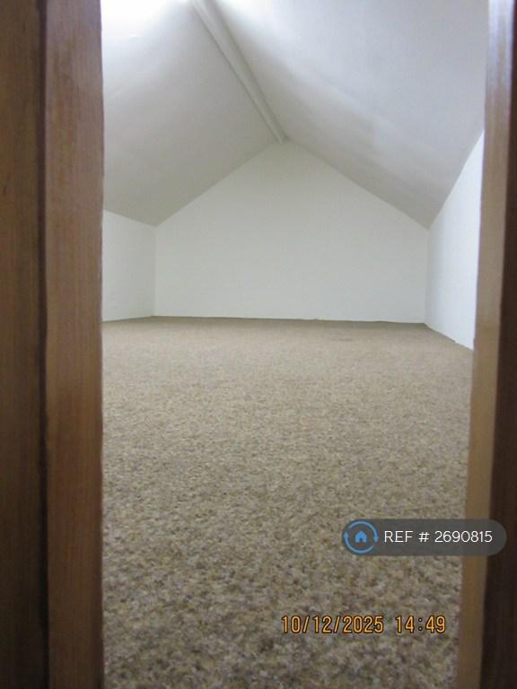 Loft Room 6mx3m