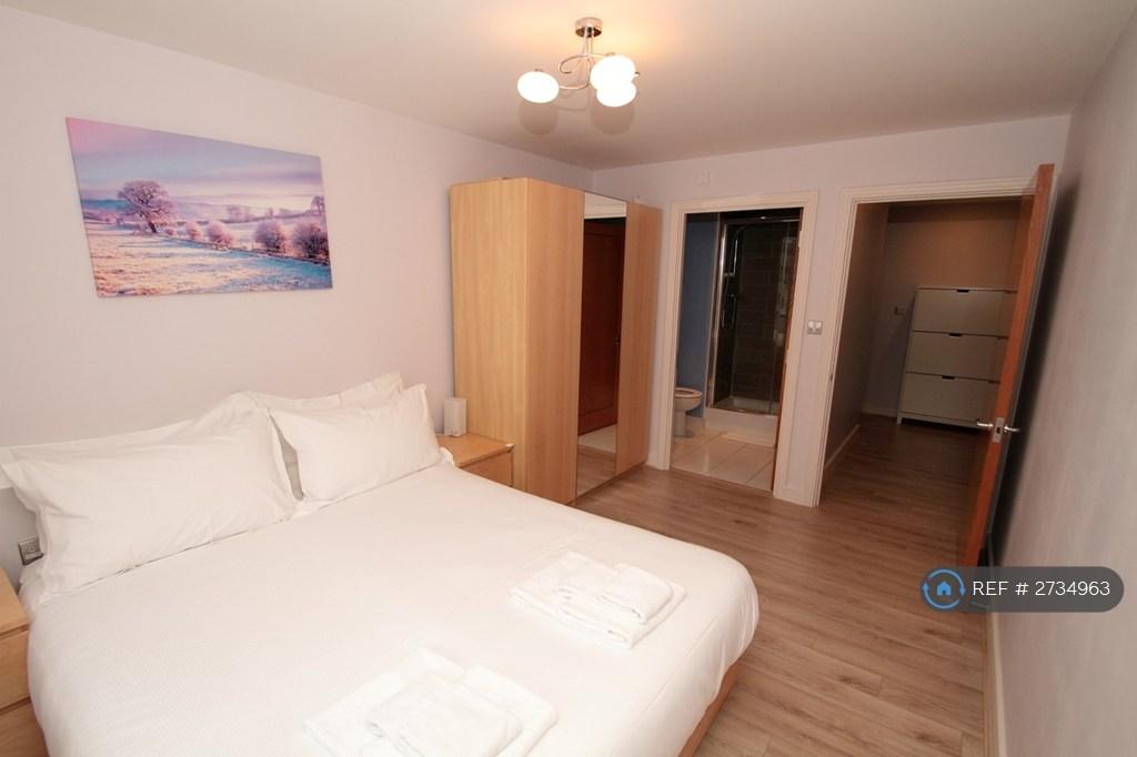 Ensuite Room