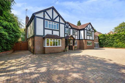 undefined, Waterhouse Lane, Kingswood