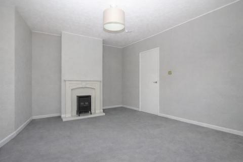 2 bedroom flat for sale, Queensway, Guiseley, Leeds