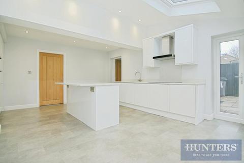 3 bedroom semi-detached house for sale, Crofters Lea, Yeadon, Leeds