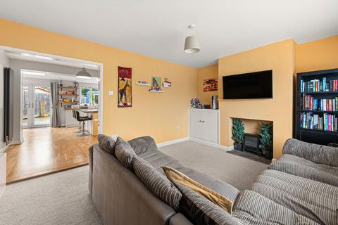 3 bedroom semi-detached house for sale, Buckminster Gardens, Grantham NG31
