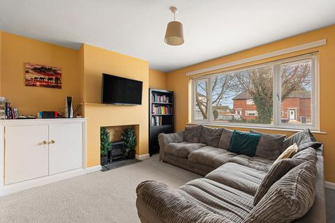 3 bedroom semi-detached house for sale, Buckminster Gardens, Grantham NG31