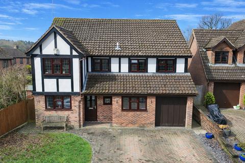undefined, Peel Avenue, Camberley GU16
